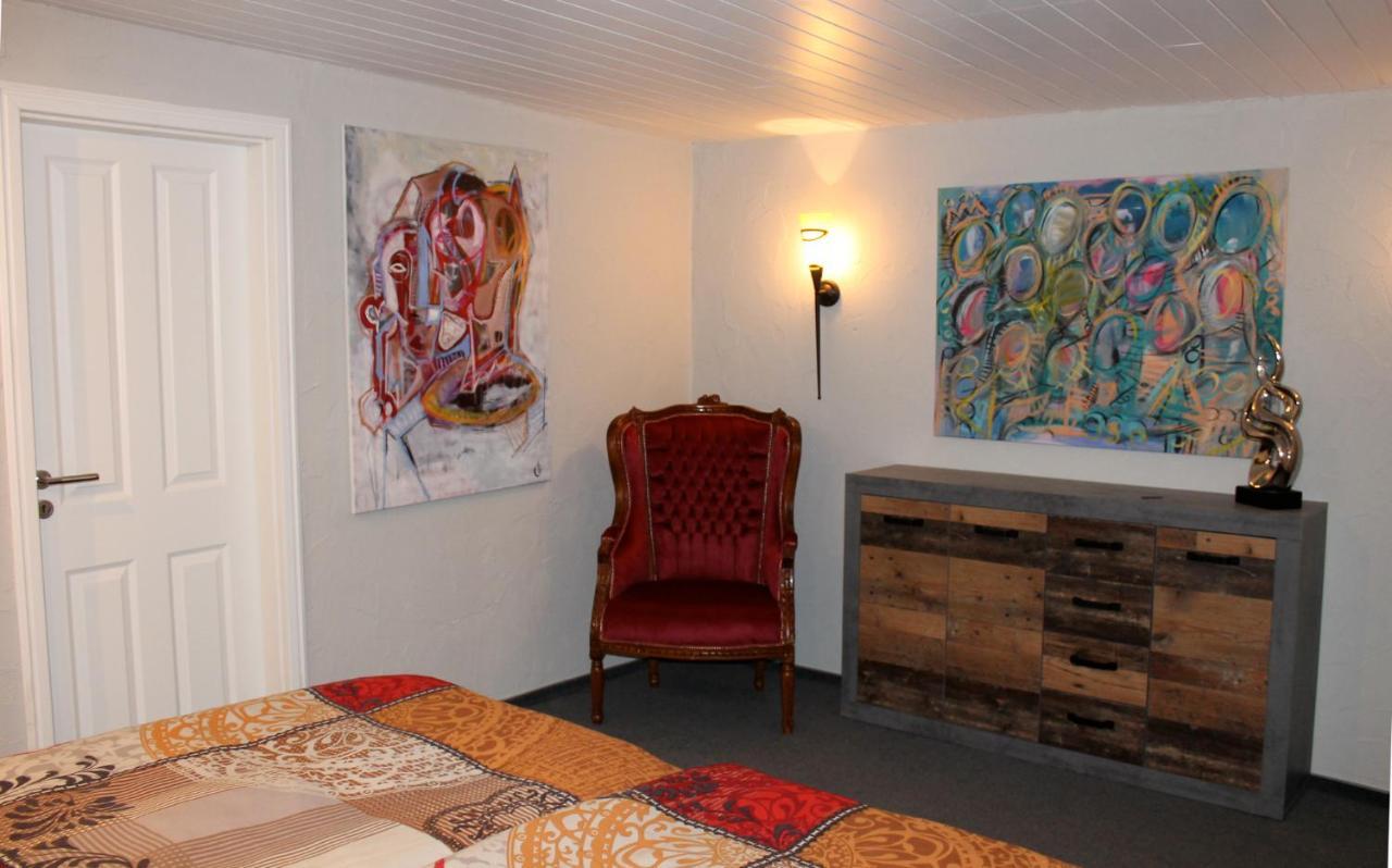 Appartement Schlossberg, Gasthaus Hirsch ヒルシュホルン エクステリア 写真